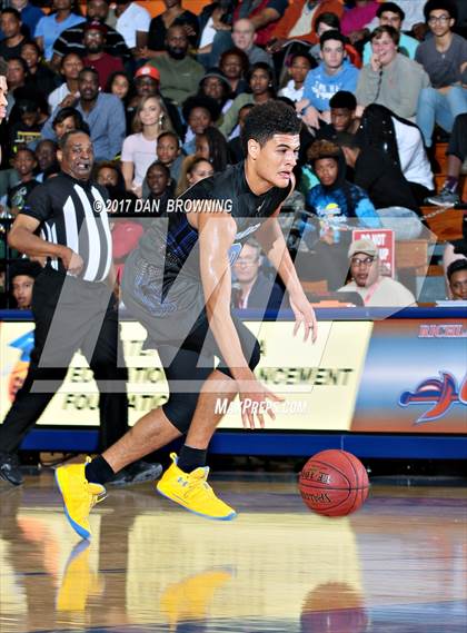 Thumbnail 2 in IMG Academy vs Oak Hill Academy (Chick-fil-a Classic) photogallery.