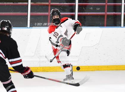 Thumbnail 1 in  New Canaan @ Fairfield Warde/Ludlowe photogallery.