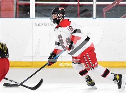 Thumbnail 1 in  New Canaan @ Fairfield Warde/Ludlowe photogallery.