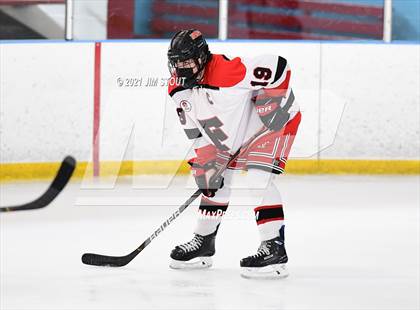 Thumbnail 3 in  New Canaan @ Fairfield Warde/Ludlowe photogallery.
