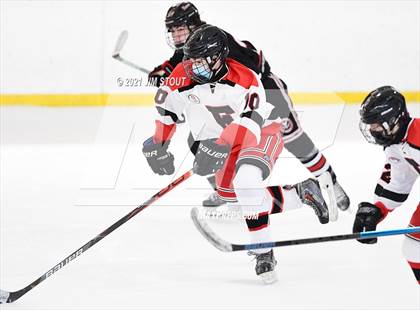 Thumbnail 1 in  New Canaan @ Fairfield Warde/Ludlowe photogallery.