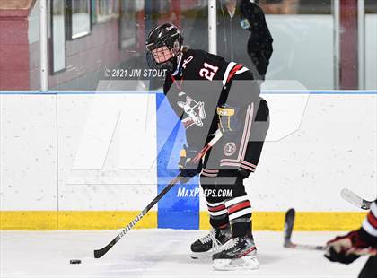 Thumbnail 2 in  New Canaan @ Fairfield Warde/Ludlowe photogallery.