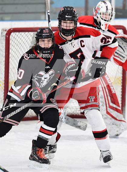 Thumbnail 1 in  New Canaan @ Fairfield Warde/Ludlowe photogallery.