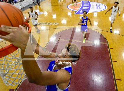 Thumbnail 2 in IMG Academy vs. La Lumiere (GEICO National Tournament Final) photogallery.