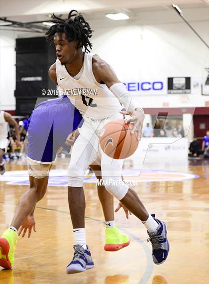 Thumbnail 2 in IMG Academy vs. La Lumiere (GEICO National Tournament Final) photogallery.