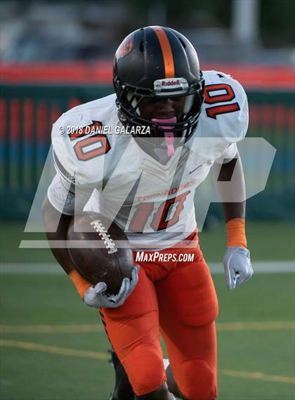 Thumbnail 1 in Booker T. Washington vs Carol City photogallery.