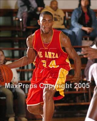 Thumbnail 2 in De Anza vs. Sacramento (St. Hope Classic) photogallery.