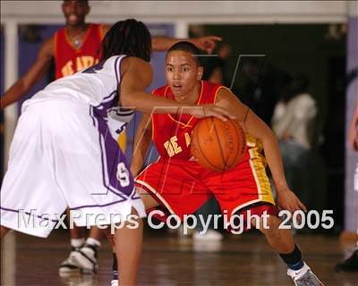 Thumbnail 1 in De Anza vs. Sacramento (St. Hope Classic) photogallery.