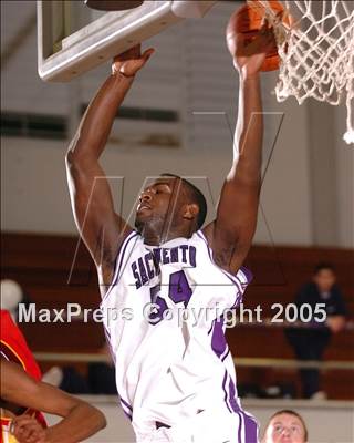 Thumbnail 1 in De Anza vs. Sacramento (St. Hope Classic) photogallery.