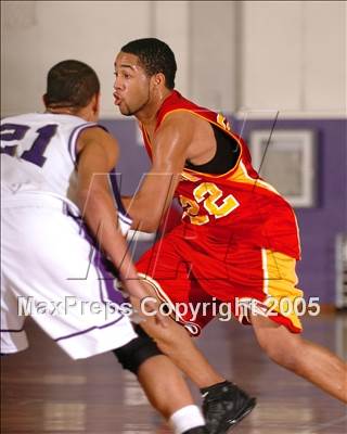 Thumbnail 3 in De Anza vs. Sacramento (St. Hope Classic) photogallery.