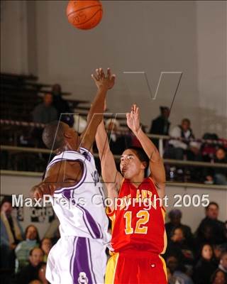 Thumbnail 1 in De Anza vs. Sacramento (St. Hope Classic) photogallery.