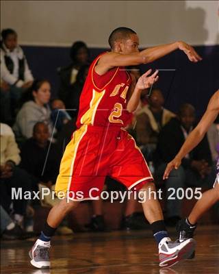 Thumbnail 3 in De Anza vs. Sacramento (St. Hope Classic) photogallery.