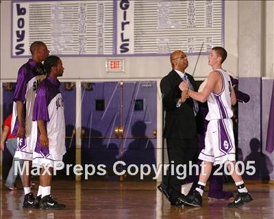 Thumbnail 3 in De Anza vs. Sacramento (St. Hope Classic) photogallery.