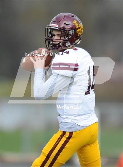 Thumbnail 1 in Glenbard West vs. Loyola Academy (IHSA 8A Semifinal Playoff) photogallery.