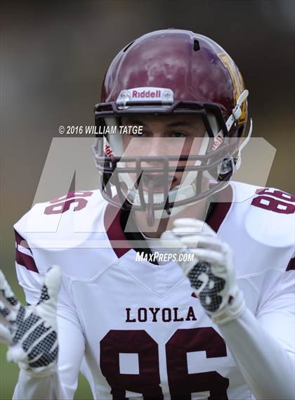 Thumbnail 1 in Glenbard West vs. Loyola Academy (IHSA 8A Semifinal Playoff) photogallery.