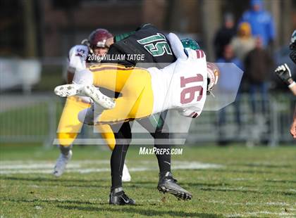 Thumbnail 2 in Glenbard West vs. Loyola Academy (IHSA 8A Semifinal Playoff) photogallery.
