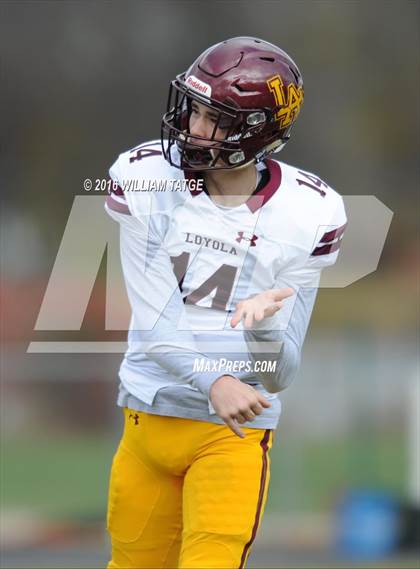 Thumbnail 3 in Glenbard West vs. Loyola Academy (IHSA 8A Semifinal Playoff) photogallery.