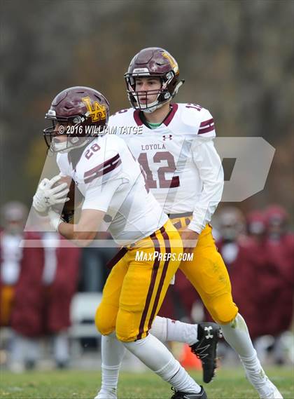 Thumbnail 3 in Glenbard West vs. Loyola Academy (IHSA 8A Semifinal Playoff) photogallery.