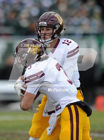 Thumbnail 2 in Glenbard West vs. Loyola Academy (IHSA 8A Semifinal Playoff) photogallery.