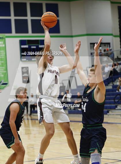 Thumbnail 3 in Pine View @ Ridgeline photogallery.