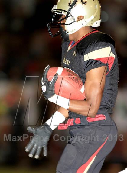 Thumbnail 1 in Crespi @ Alemany photogallery.