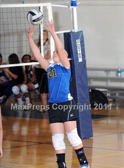 Thumbnail 3 in Lake Mead Academy vs Pahranagat Valley (Lake Mead Fall Classic) photogallery.