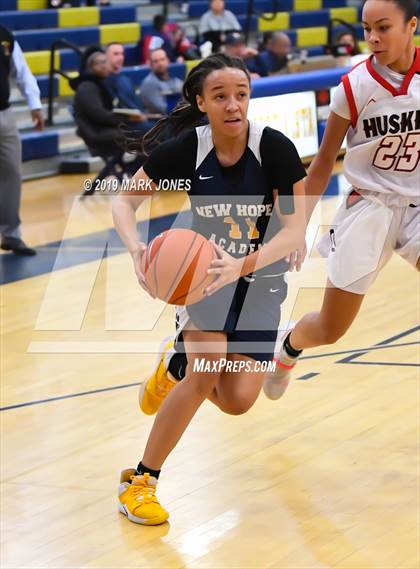 Thumbnail 3 in Centennial vs. New Hope Academy(Nike Tournament of Champions)  photogallery.