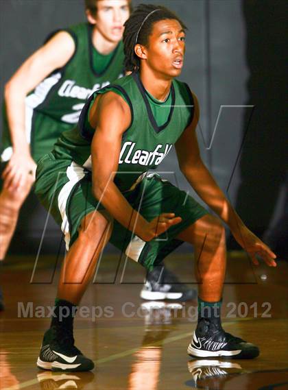 Thumbnail 2 in Dobie vs. Clear Falls (McDonald's Texas Invitational) photogallery.