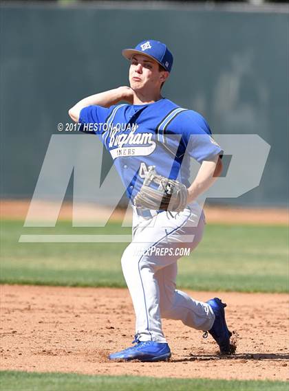 Thumbnail 2 in IMG Academy vs. Bingham (DeMarini National Classic) photogallery.