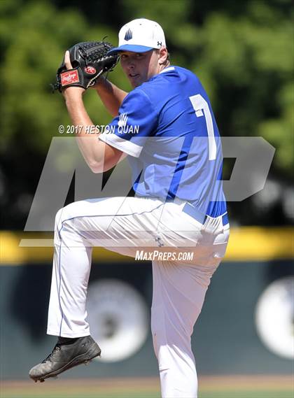 Thumbnail 2 in IMG Academy vs. Bingham (DeMarini National Classic) photogallery.