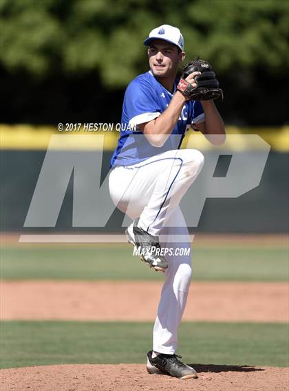 Thumbnail 2 in IMG Academy vs. Bingham (DeMarini National Classic) photogallery.