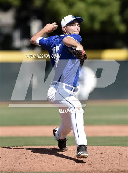 Thumbnail 3 in IMG Academy vs. Bingham (DeMarini National Classic) photogallery.
