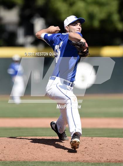 Thumbnail 3 in IMG Academy vs. Bingham (DeMarini National Classic) photogallery.