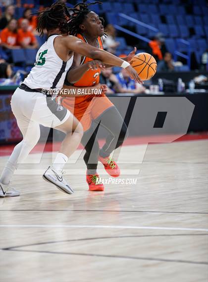 Thumbnail 2 in Pacifica Christian vs. Fairmont Prep ( CIF SS DIVISION 2AA FINAL ) photogallery.