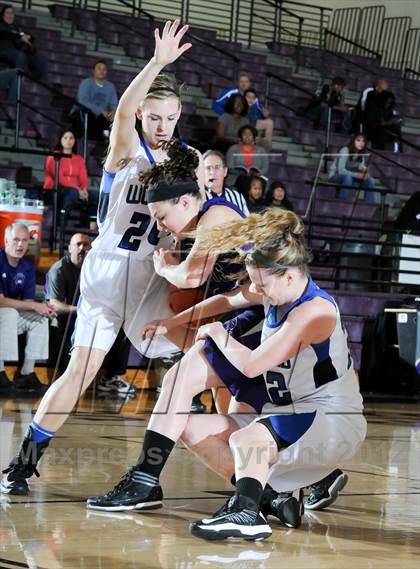Thumbnail 1 in Grandview vs. Campbell County (Nike Tournament of Champions) photogallery.