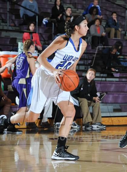 Thumbnail 3 in Grandview vs. Campbell County (Nike Tournament of Champions) photogallery.
