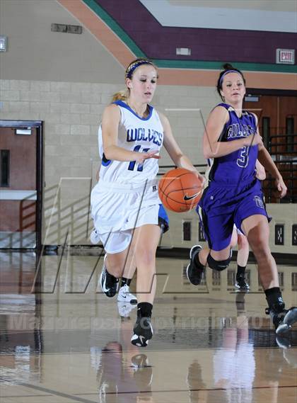 Thumbnail 3 in Grandview vs. Campbell County (Nike Tournament of Champions) photogallery.