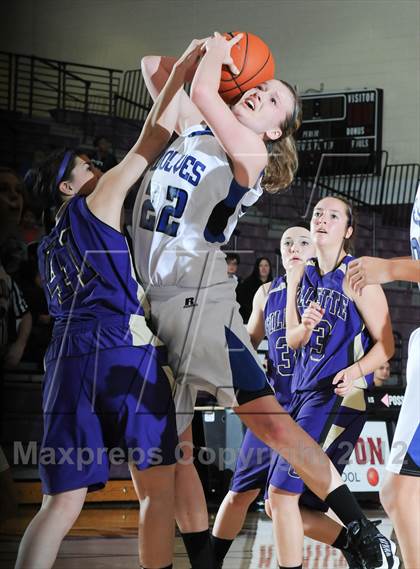 Thumbnail 3 in Grandview vs. Campbell County (Nike Tournament of Champions) photogallery.