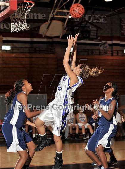 Thumbnail 2 in Rancho Cucamonga vs. Summit (Ayala Best of the West) photogallery.