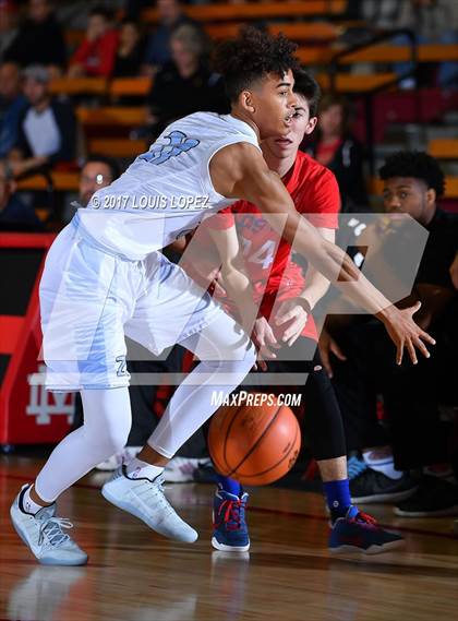 Thumbnail 3 in Los Alamitos vs. Villa Park (Nike Extravaganza) photogallery.