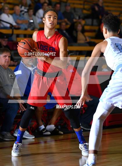 Thumbnail 2 in Los Alamitos vs. Villa Park (Nike Extravaganza) photogallery.