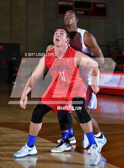 Thumbnail 1 in Los Alamitos vs. Villa Park (Nike Extravaganza) photogallery.