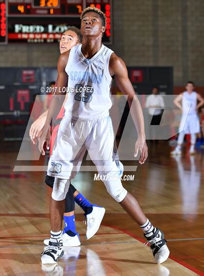 Thumbnail 3 in Los Alamitos vs. Villa Park (Nike Extravaganza) photogallery.