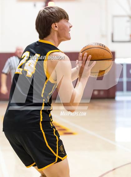 Thumbnail 2 in Chaminade vs. Ventura photogallery.