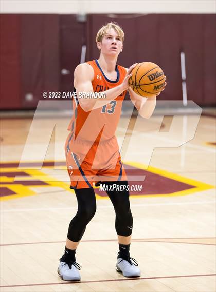 Thumbnail 2 in Chaminade vs. Ventura photogallery.