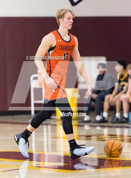 Thumbnail 3 in Chaminade vs. Ventura photogallery.