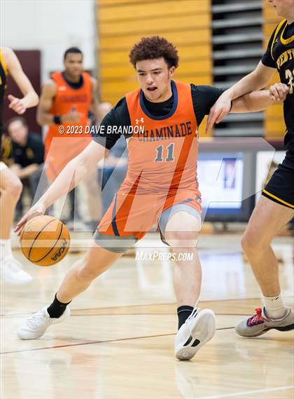 Thumbnail 3 in Chaminade vs. Ventura photogallery.