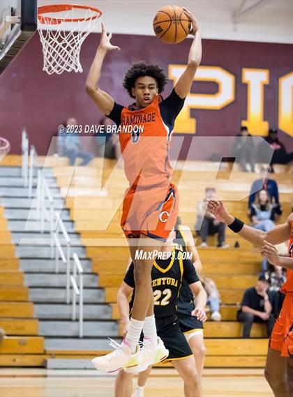Thumbnail 2 in Chaminade vs. Ventura photogallery.