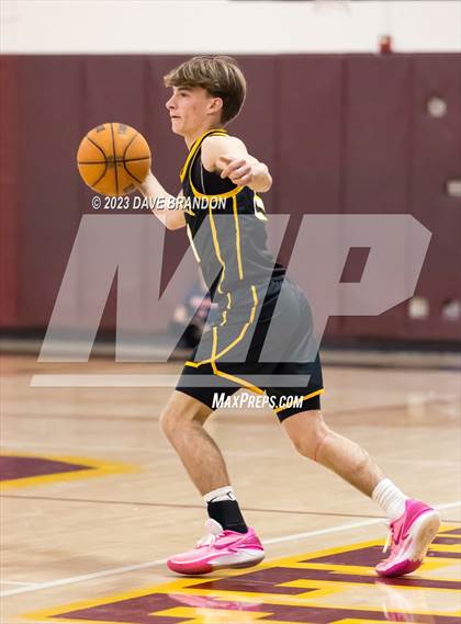 Thumbnail 3 in Chaminade vs. Ventura photogallery.