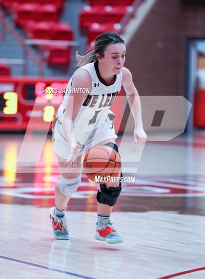 Thumbnail 2 in Valley Mills vs. De Leon photogallery.